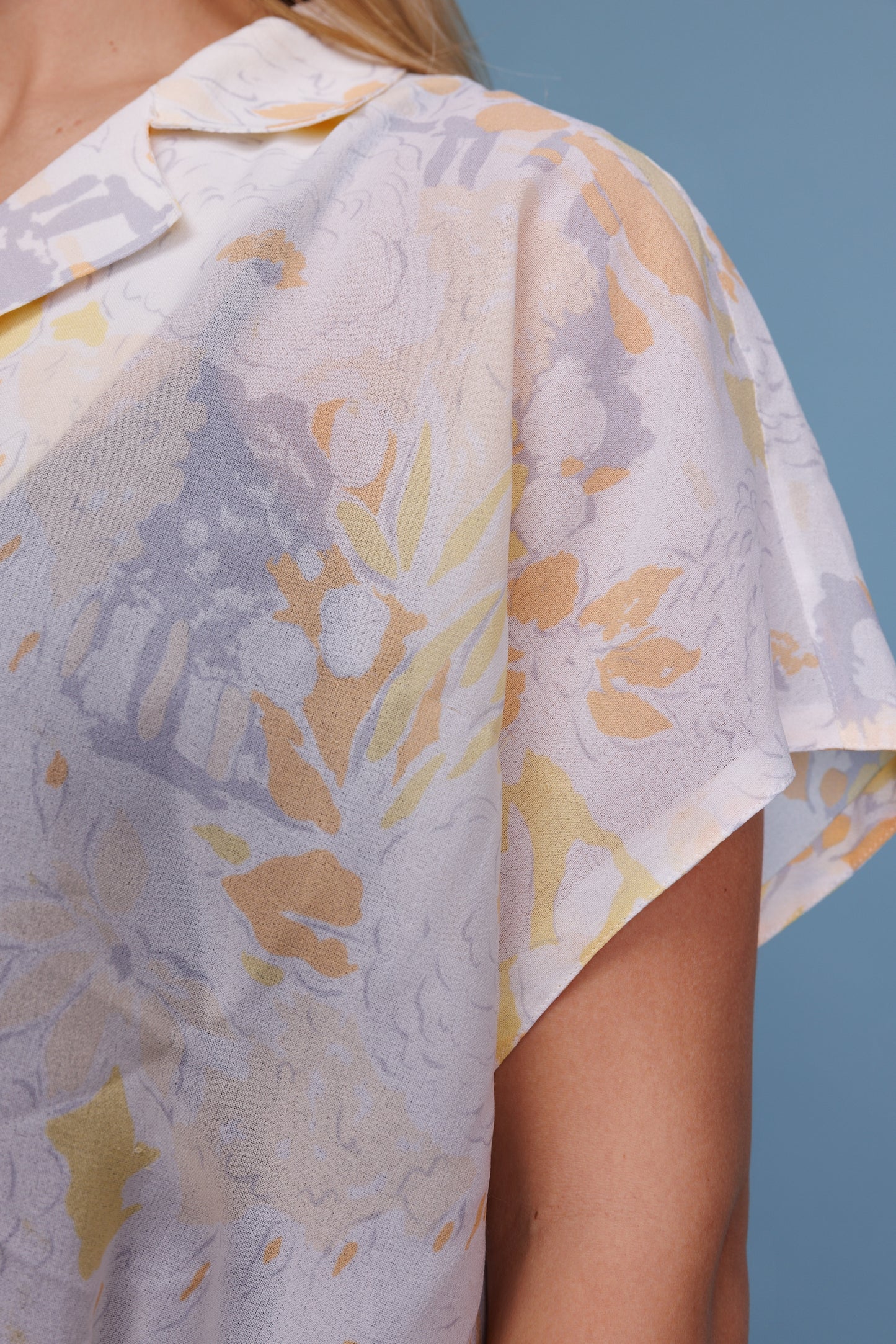 80’s Cropped Sheer Floral Blouse L/XL