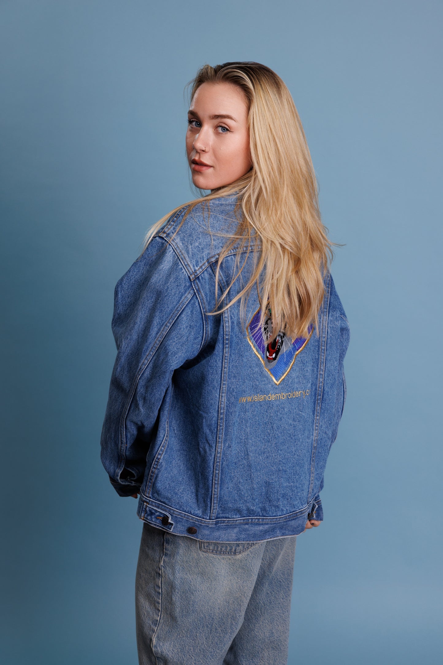 90's Lee Embroidered Denim Jacket L