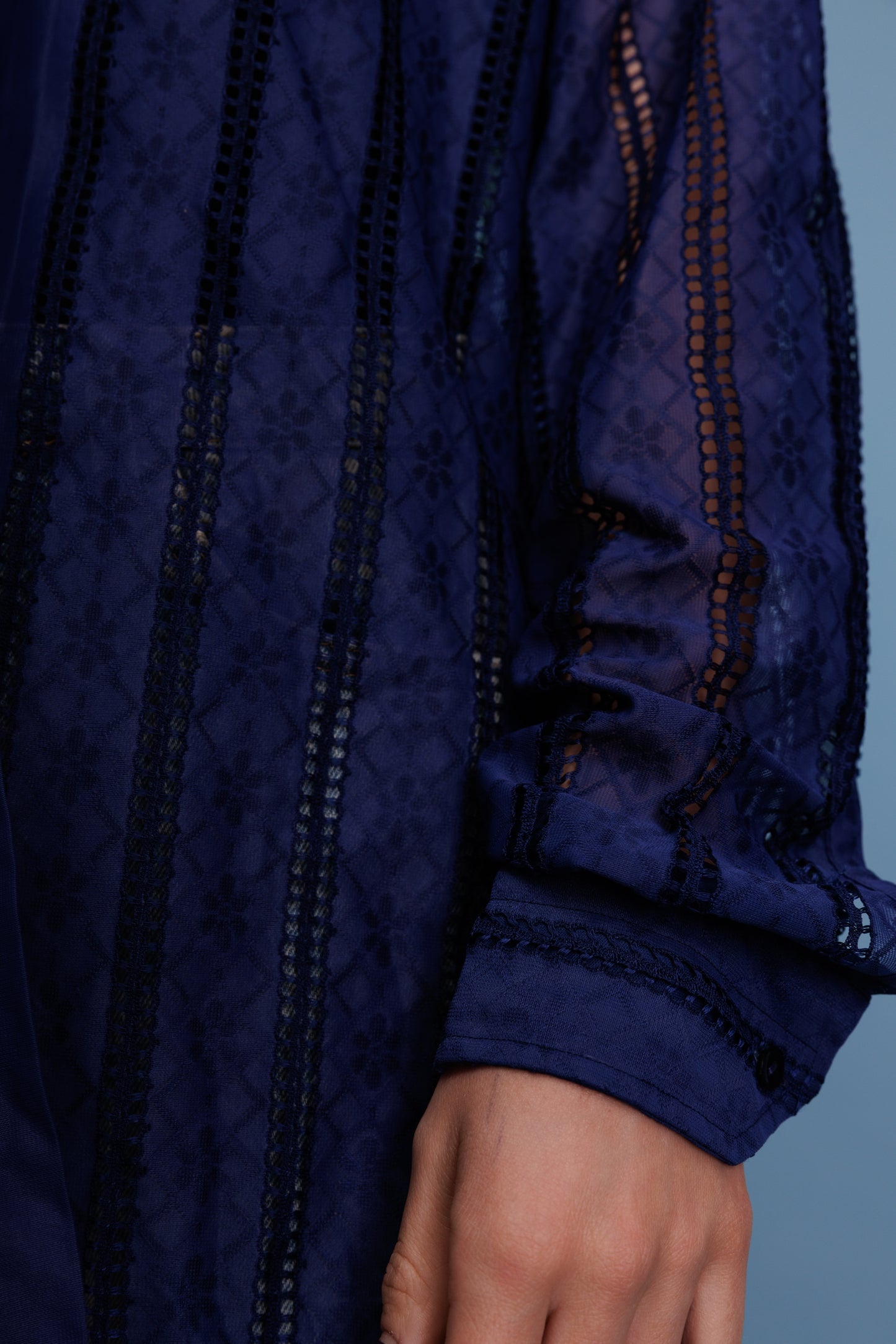 70's Broiderie Blue Blouse M/L