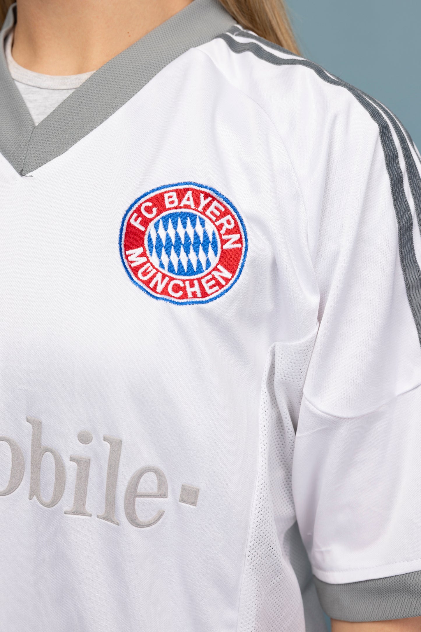 2002-2004 Bayern Munich Away Jersey L
