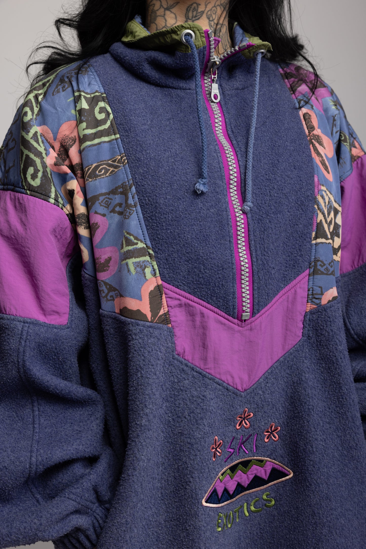 80's Purple Patterned  Fleece XL