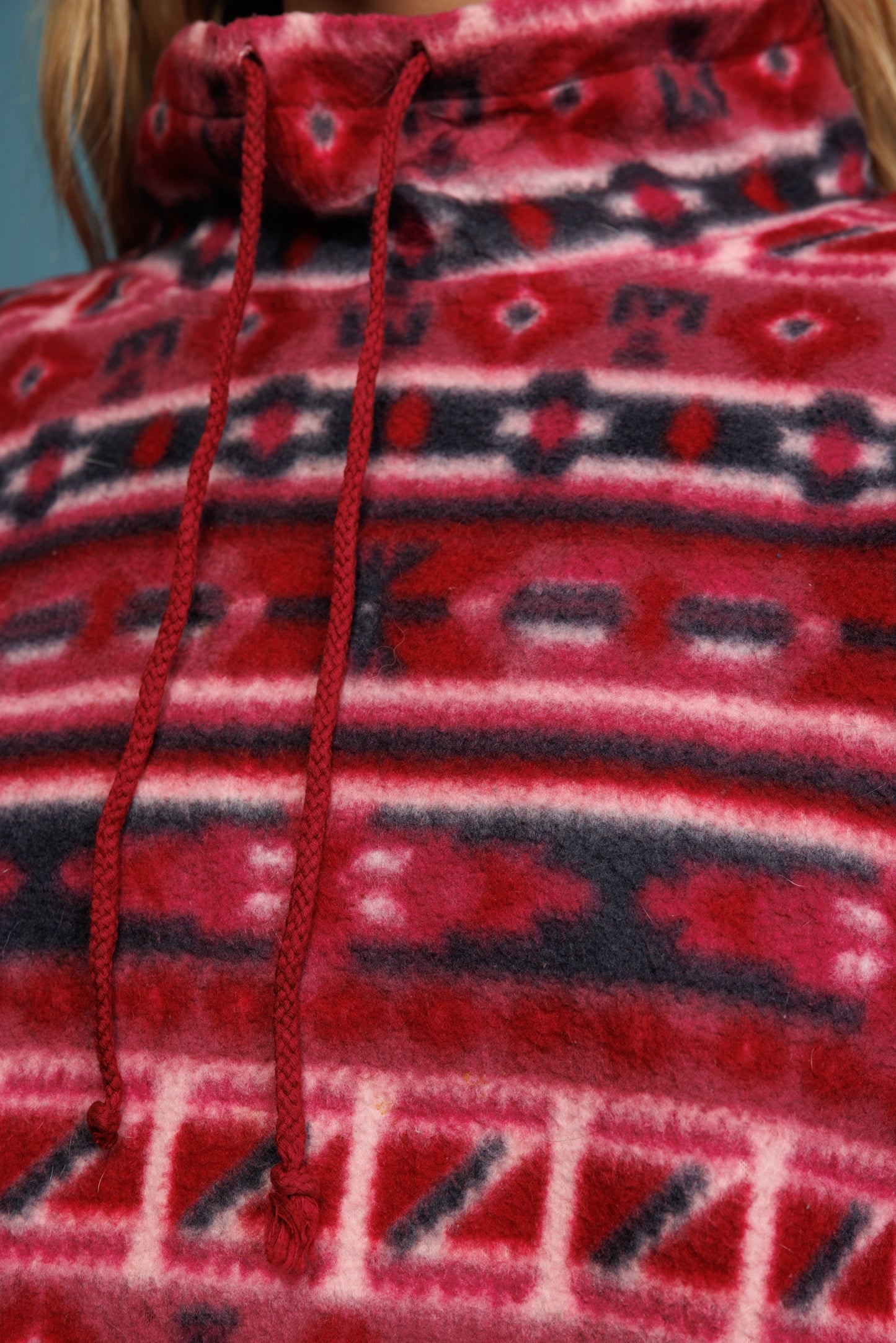 90's Red Aztec Supersoft Fleece M/L