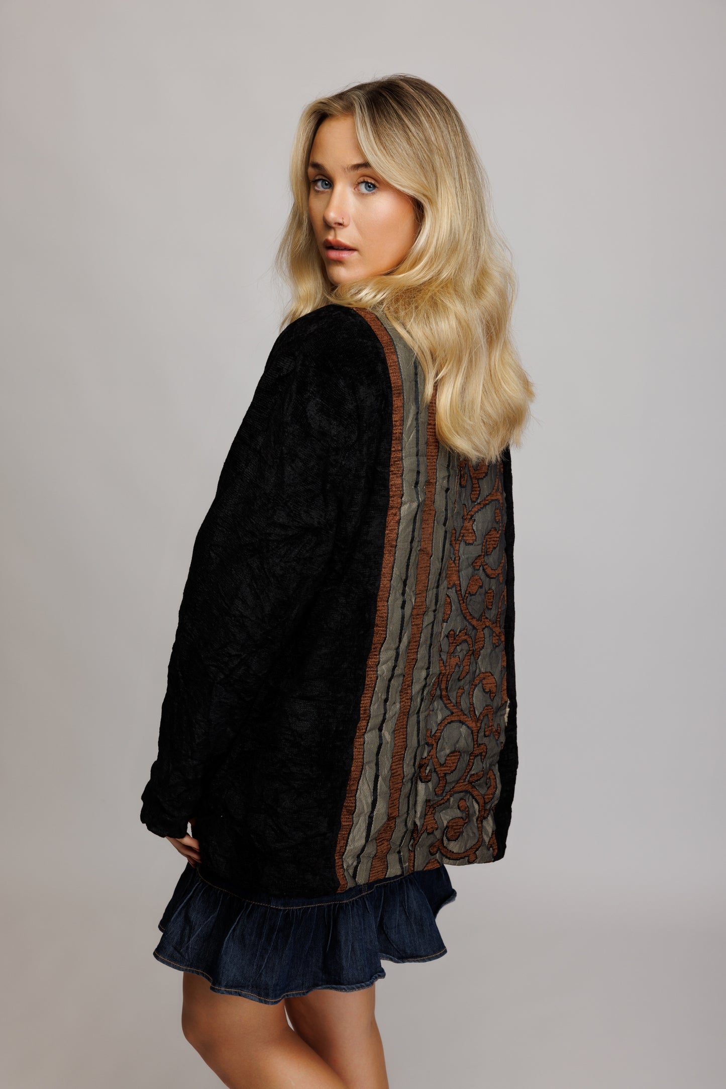 1970's Embroidered Witchy Blazer L