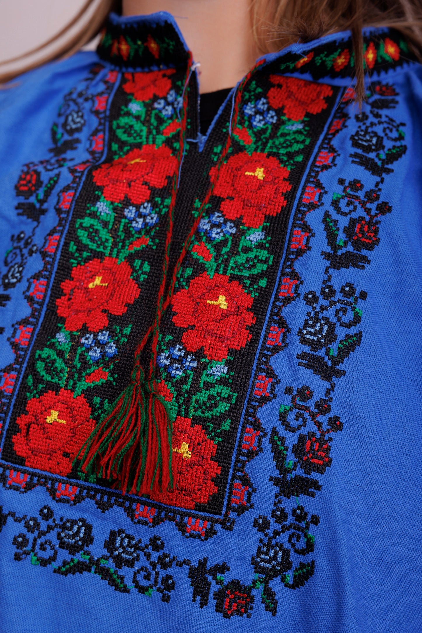 70’s Blue Embroidered Prairie Blouse M